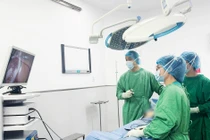 Cấp cứu thành công thai ngoài tử cung đoạn kẽ vỡ cho bệnh nhân nhóm máu hiếm