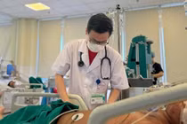 Hai người đàn ông suy đa tạng vì thủy đậu biến chứng nhanh