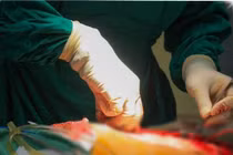  Nguy hiểm tính mạng vì tiêm thuốc trị đau thần kinh tọa