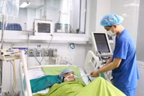 Người đàn ông sốc nhiệt do nắng nóng, cảnh báo đừng chủ quan