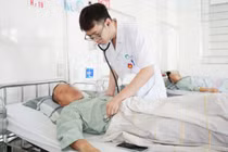 2 người đàn ông sốc nhiệt, suy thận cấp khi chạy marathon