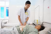 Phẫu thuật nội soi đặt lưới nhân tạo điều trị sa trực tràng