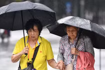 Dự báo thời tiết 19/6: Mưa lớn miền Bắc, Trung Bộ nắng nóng