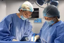 Đau bụng kinh, cô gái phát hiện u buồng trứng trên nền thận