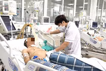 Cứu sống người đàn ông ngã giàn giáo mắc nấm phổi vì cúm A