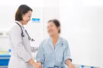 Lọc máu cứu bệnh nhân lupus nguy kịch do suy thận cấp, tràn dịch màng tim