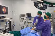 Tán sỏi đường mật qua da chữa nhiễm trùng đường mật do sỏi tái phát