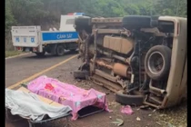 Xe 7 chỗ mất lái, lật ngang ở Đồng Nai, hai bà cháu tử vong tại chỗ