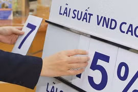 Tín hiệu từ làn sóng tăng lãi suất huy động