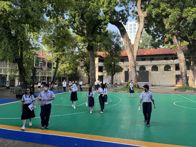 Học sinh tại điểm trường THPT Lê Quý Đôn trong kỳ thi tốt nghiệp THPT Quốc gia vừa qua. Học sinh tại điểm trường THPT Lê Quý Đôn trong kỳ thi tốt nghiệp THPT Quốc gia vừa qua.