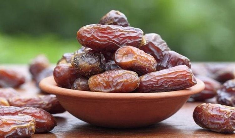 Quả chà là có thể thay thế đường trắng trong nấu ăn nhờ vị ngọt tự nhiên Quả chà là có thể thay thế đường trắng trong nấu ăn nhờ vị ngọt tự nhiên