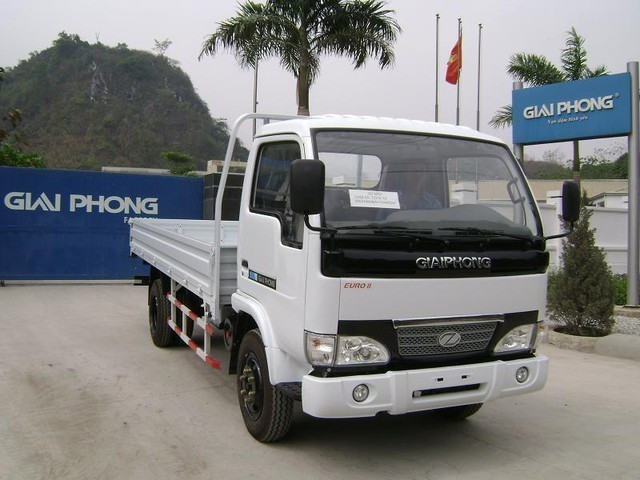 Ảnh minh họa o-to-giai-phong-lo-luy-ke-hon-349-ty-chuyen-sang-lap-rap-xe-dien-va-bat-dong-san.jpg