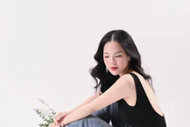 “Cô chủ tiệm nail” khoe ảnh chân dung, sắc vóc U30 gây chú ý