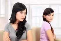 Ngoài mặt là chị em tốt, sau lưng chị dâu âm thầm làm điều này 