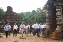 Hoàng Thái tử Nhật Bản và Công nương thăm Khu đền tháp Mỹ Sơn