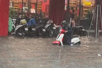 Toàn cảnh mưa ngập, sạt lở ở một số tỉnh miền Trung