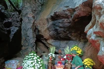 Về Quảng Bình thăm Hang Tám Cô với những chiến công bất tử