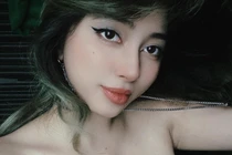 Nữ trọng tài "nóng" nhất làng game Việt, gây sốt với vòng 1 nuột nà