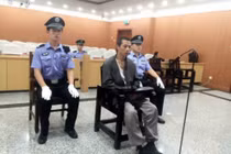 Siêu trộm thực hiện gần 300 vụ bị tóm vì...đại tiện