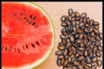 Điều gì xảy ra với cơ thể nếu bạn ăn hạt dưa hấu?