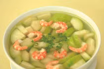 Trổ tài nấu canh bí đao tôm nõn giải nhiệt ngày nắng