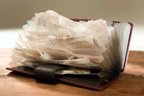 Đặt vật này trong ví, “tán gia bại sản” lúc nào không hay 