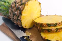 6 lý do bạn không nên ăn dứa mùa đông