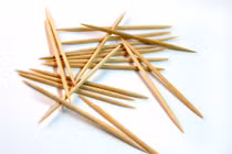 Thói quen dùng tăm rước hại vào thân