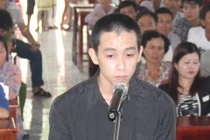 Nam thanh niên đâm chết bạn vì tưởng "kẻ thù" vỗ vai