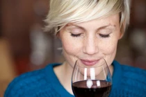 Tuổi mãn kinh ăn uống thế nào cho đúng cách?