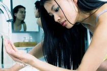 Tôi đã gây ra chuyện tày đình trong ngày chồng đi nghỉ lễ