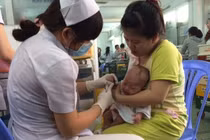 TP HCM: Thêm 20.000 liều vacxin Pentaxim từ 11/5