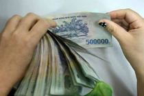 Tranh cãi: Vợ chồng quê, chi tiêu tiết kiệm vẫn 'bay' 14 triệu/tháng