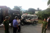 Tai nạn kinh hoàng ở Bình Thuận, 3 người thương vong