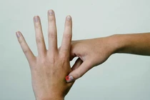 7 điểm huyệt giúp bạn giảm đau đầu ngay tức khắc