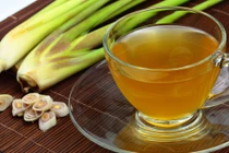 Cách làm tinh dầu sả cực dễ đuổi muỗi truyền virus Zika