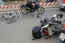 Tông thiếu úy công an tử vong, ôtô bỏ chạy 6 km