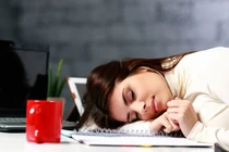 Nguy cơ đáng sợ bạn có thể gặp phải nếu ngủ ít