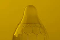 Sắp có bao cao su siêu bền không lo giảm hưng phấn