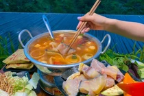 Vì sao sau ăn lẩu thường bị đau bụng?