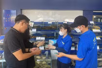 Cua ghẹ, bào ngư bất ngờ giảm giá sốc trước kỳ nghỉ lễ lớn