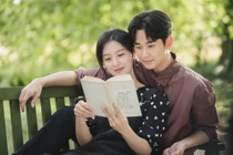 Tài tử Kim Soo Hyun luôn đứng đầu sao nam có thu nhập khủng nhất showbiz Hàn