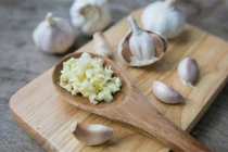 Điều gì xảy ra với cơ thể khi bạn thường xuyên ăn tỏi? 