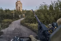 Nga tiếp tục ồ ạt tấn công thành phố Avdiivka của Ukraine