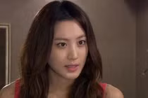 Rủ người yêu về quê ăn cỗ, cô ấy dẫn theo người giúp việc 