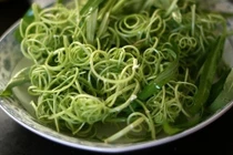 5 loại rau sống mùa hè rất dễ nhiễm giun sán, hóa chất