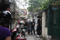 Phá cửa bắt thanh niên cố thủ đòi đốt nhà