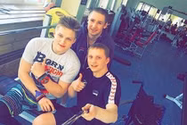 Ngưỡng mộ chàng trai cụt chân lột xác thành hotboy 6 múi