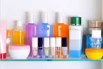 Bảo quản mỹ phẩm dạng kem, nước mùa hè đúng cách