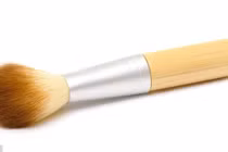 Mẹo vệ sinh dụng cụ làm đẹp cực nhanh